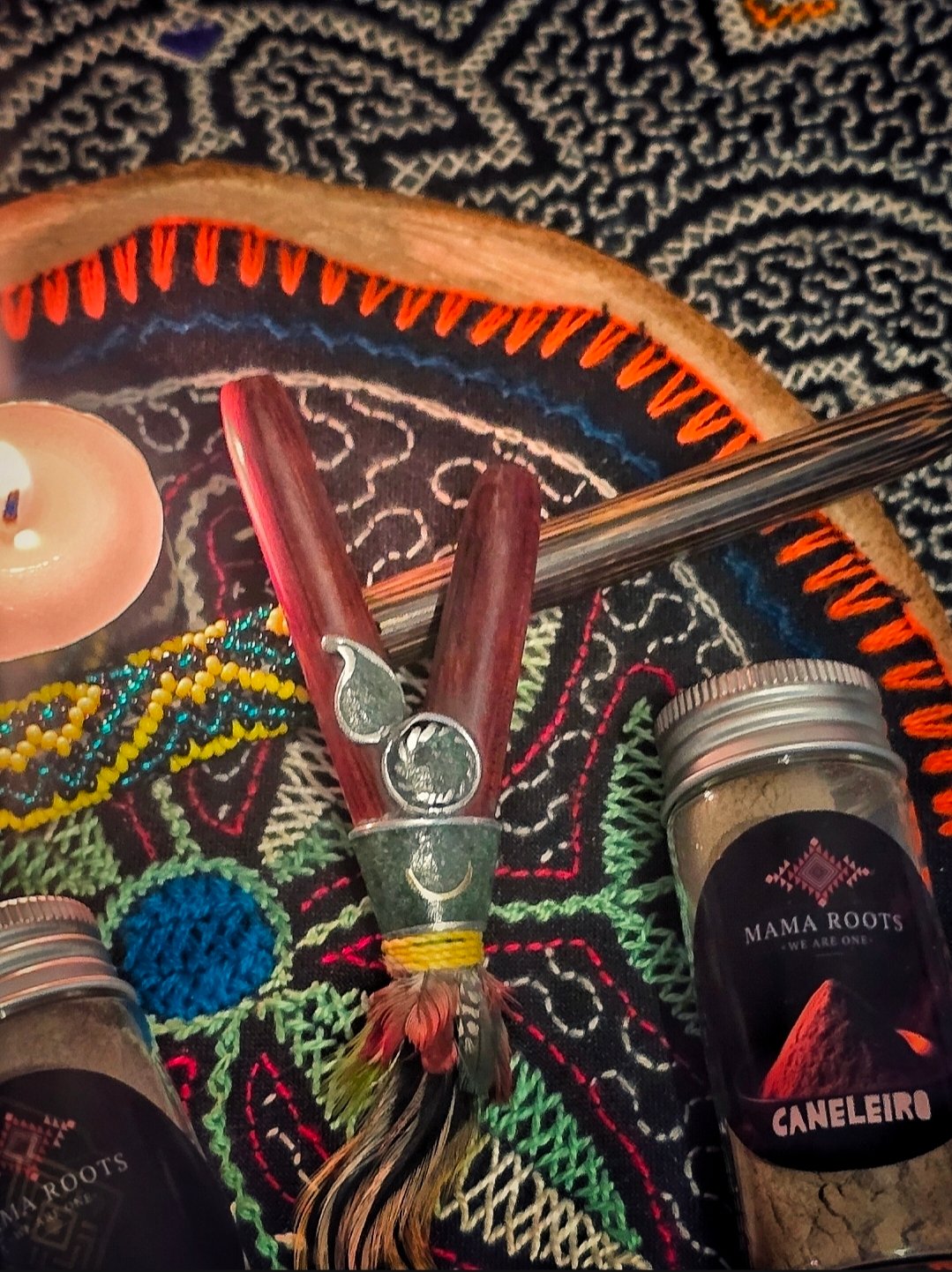 Amazonian Hapé Ceremony Bundle - Kené Beaded Tepi, Kuripe & 2 x 10g Hapé - Image 2